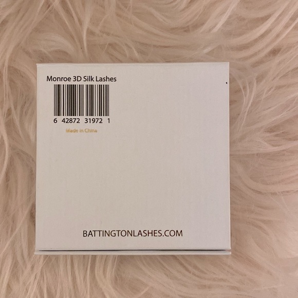 Battington Monroe 3D Silk Strip Eyelashes - Picture 4 of 4